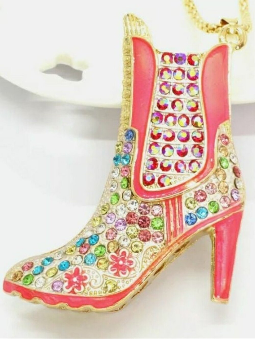 BETSEY JOHNSON HOT PINK ENAMEL BOOT NECKLACE